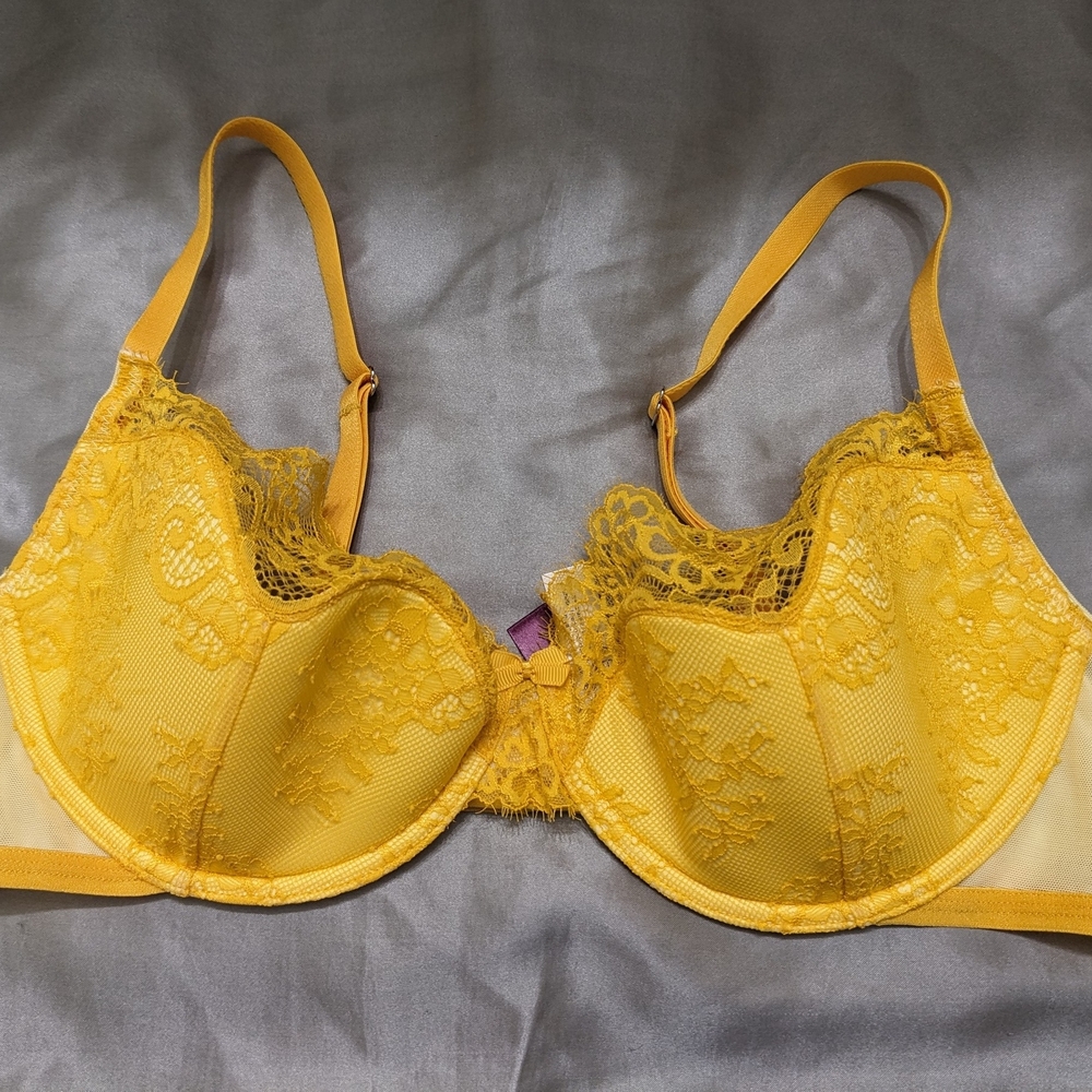 Adore Me Elegant Yellow Lace Bra